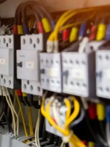 Manutenção elétrica predial.