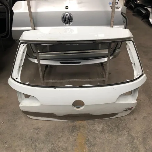 Tampa Traseira Golf 2015 a 2020