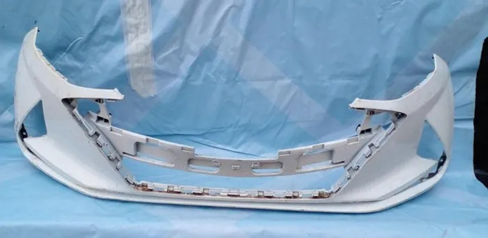 Parachoque dianteiro Hb20 20/23 branco c\detalhe 