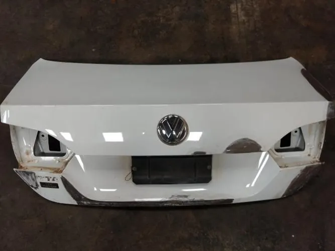 Tampa Porta Malas Vw Jetta 2014 Recuperado (apenas A Lata)