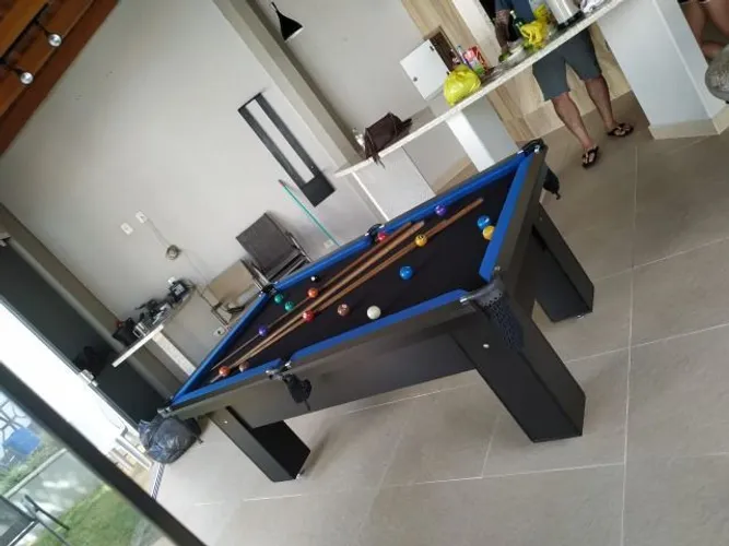 Mesa de Bilhar Bordas Azul Com Tecido Preto Em Pedra de Ardósia