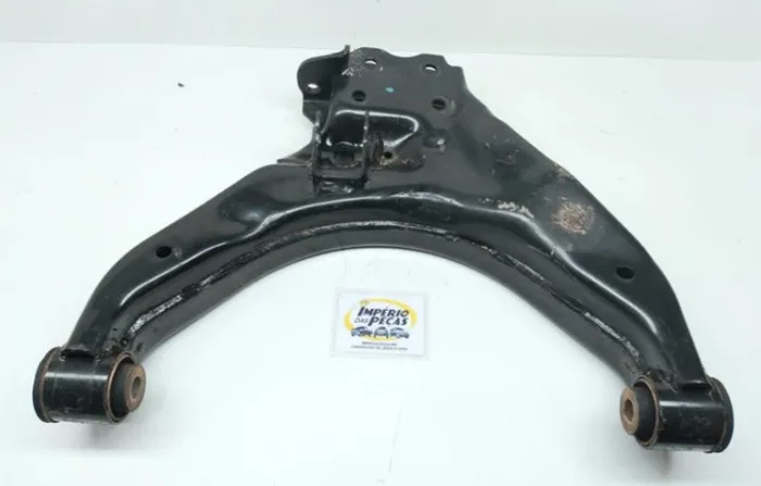 Bandeja Inferior S10 2.8 4x4 13/18 Lado Direito #22801