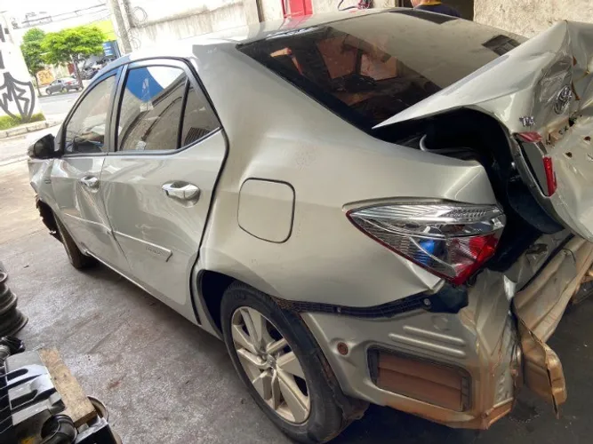 Sucata Toyota/ Corolla GLI 1.8 CVT 2015/2016