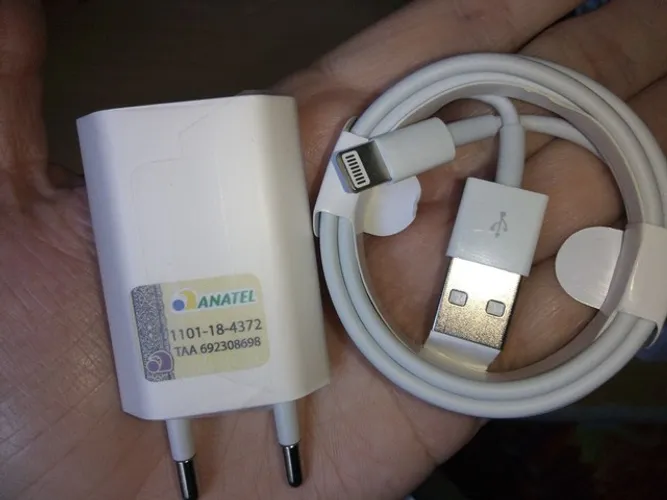 PROMOÇÃO DE ANO NOVO!! KIT CABO E CARREGADOR iPhone Tipo USB (NOVO)