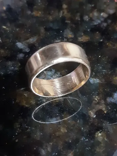 Aliança em ouro 18k maciça 7.52 gramas