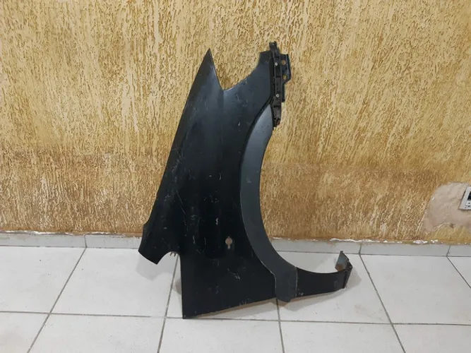 Paralama direito Zafira 2001/2002/2003/2004/2005/2006/2007/2008/2009/2010/2011/2012