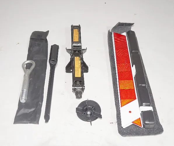 kit de step ferramentas macaco chave de roda nissan sentra  2008 a 2013
