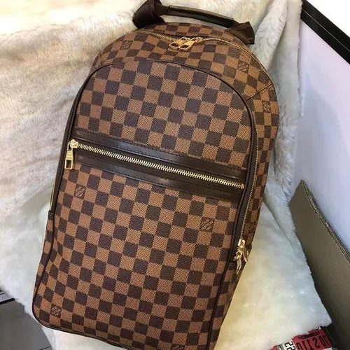 Mochila Louis Vuitton couro 18k