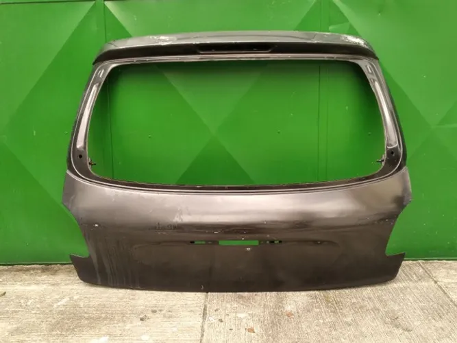 Tampa traseira Peugeot  206 207 2005 até 2013