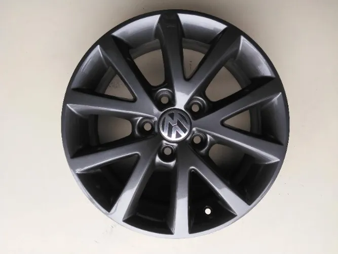 Jogo de Rodas Aro 16 VW Jetta 5x112 16x6,5 50 Grafite Brilhante Seminova Jg62