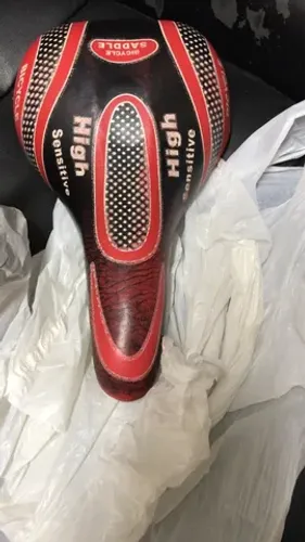 Banco de bike moderna , e bolsinha impermeável 