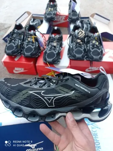 Tênis Mizuno refletivo pro X importado