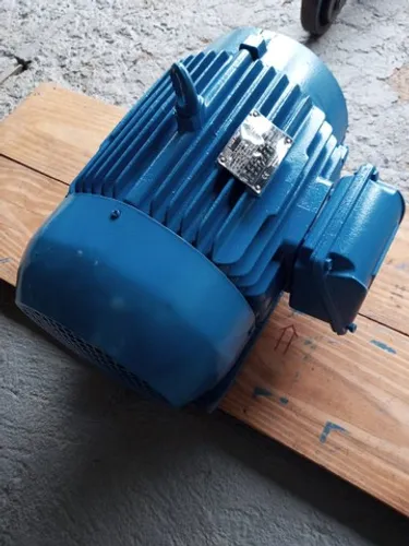 Motor elétrico trifásico 12.5 cv rpm 3515.
