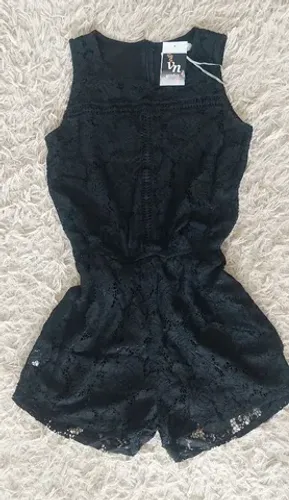 Macacão Preto em renda 