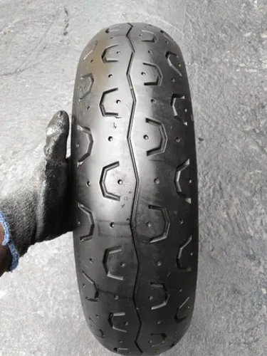 Pneu pirelli phantom sportscomp 150/70-17 original usado 