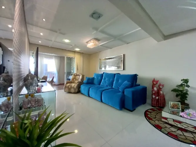 Vendo apto mobiliado, próx do colégio Marista.