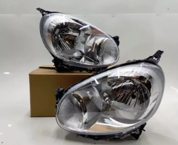 Par Farol Dianteiro Nissan March 2011 2012 2013 2014 Cromado