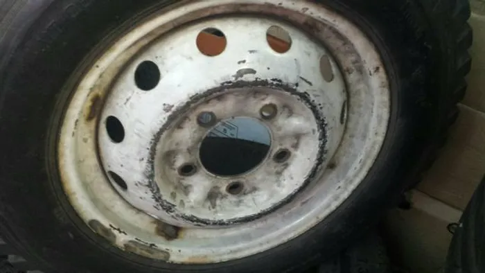 Roda de ferro aro 16 Lada Niva 4X4 Branca Jogo 5 furos original