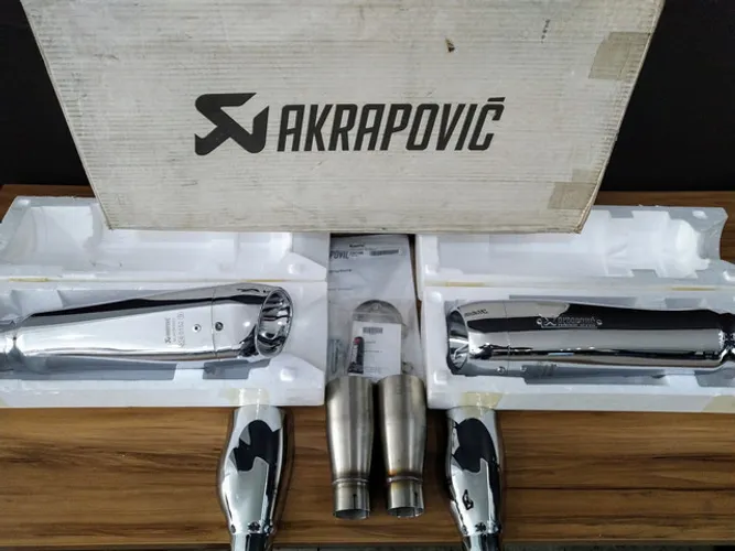 Escapamento Esportivo Ponteira Akrapovic Harley Davidson NOVO