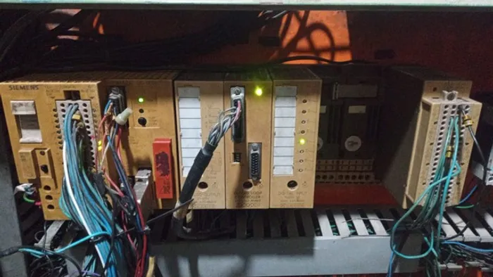 CLP Siemens S5-95U completo
