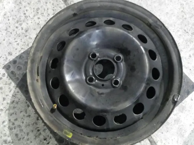 Roda de Ferro aro 15 Ford New Fiesta Preta 4X108 Semi Novo