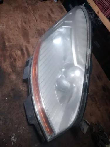 Farol direito Citroen C4 picasso