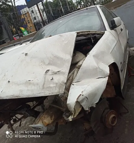 Sucata Bmw Série 3 3 325i 1994/1994 - Retirada de peças