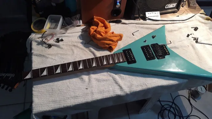 Luthier istrumentos de corda
