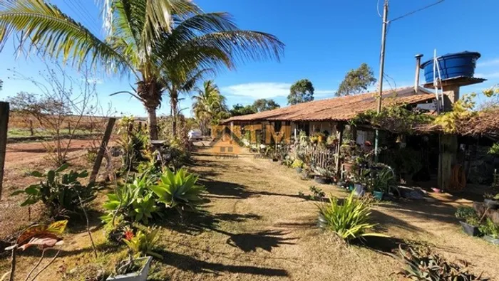 Excelente Chácara com 2 Hectares, Córrego, no Café sem Troco, Fácil Acesso 