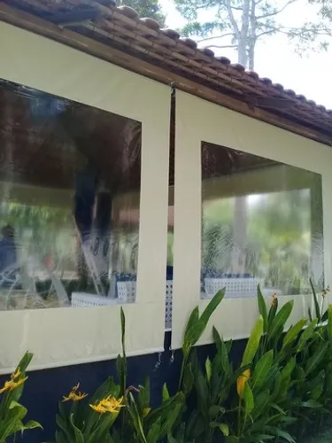 Tendas e coberturas em lonas 
