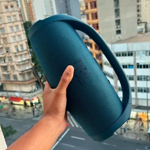 Caixa De Som JBL Boombox Com Alça Resistente a Agua 20w