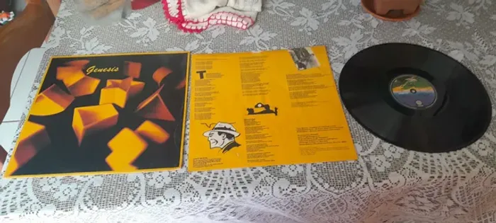 Lp genesis 1983