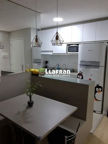 Apartamento 2 dormitórios Vila Arbori Alegria