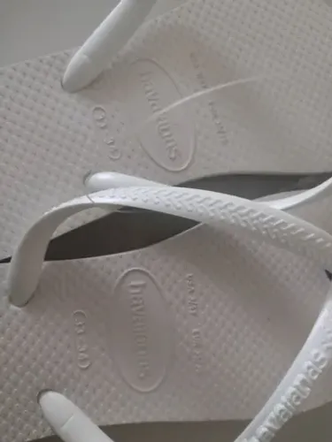 Chinelo Havaianas, Slim Square, novo
