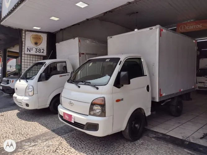 Hyundai HR 2014 baú carroceria Kia bongo baú carga e refrigerado 