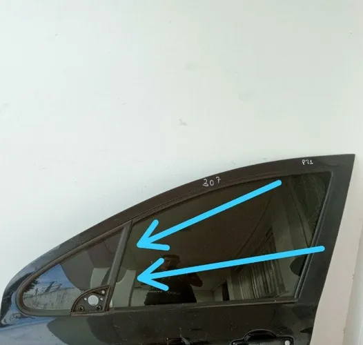 Vidro Fixo Porta Dianteira Esquerda Peugeot 307