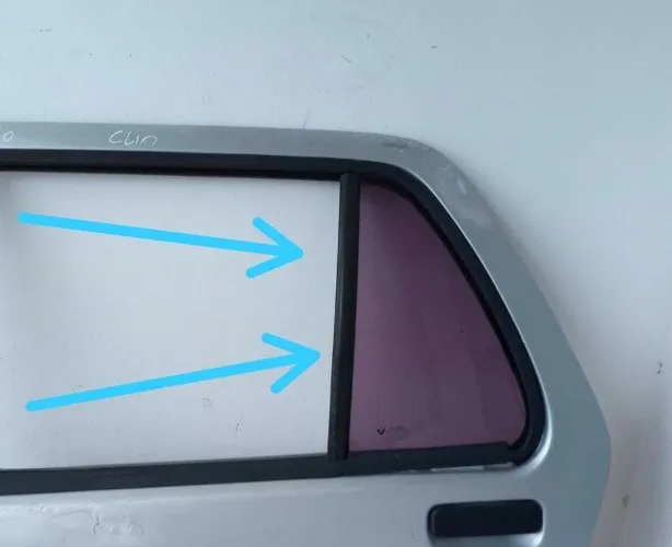 Vidro Fixo Porta Traseira Esquerda Renault Clio