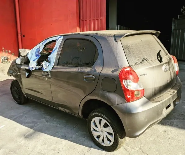 Sucata Toyota Etios 2019 para revenda de peças
