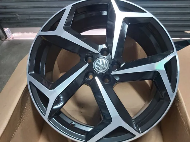 Roda aro 18 Black diamantada