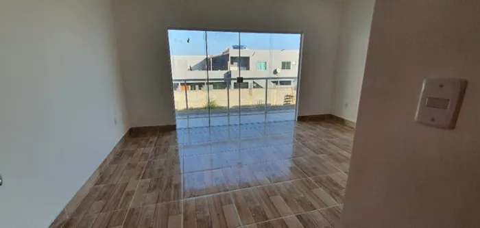 Casa duplex três suítes, condomínio fechado Novo Horizonte Macaé RJ!