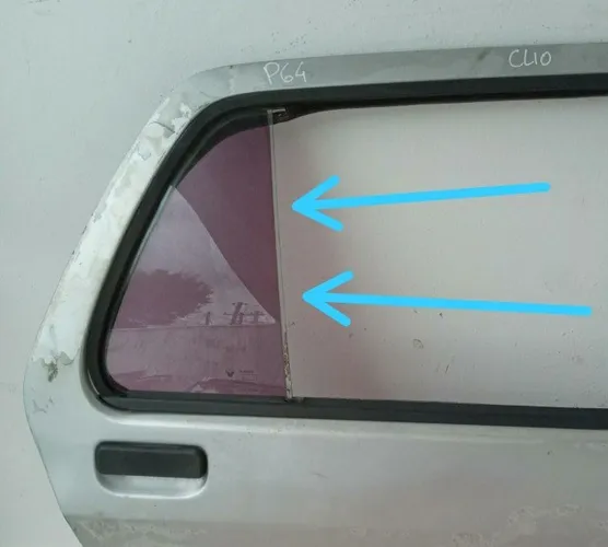 Vidro Fixo Da Porta Traseira Direita Renault Clio