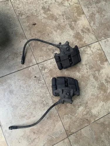 Pinça freio dianteira renault sandero 1,6 original cada 100 reais