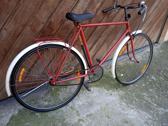 Antiga e rara bicicleta helbia