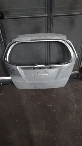 Tampa de mala e parachoque traseiro Honda Fit 