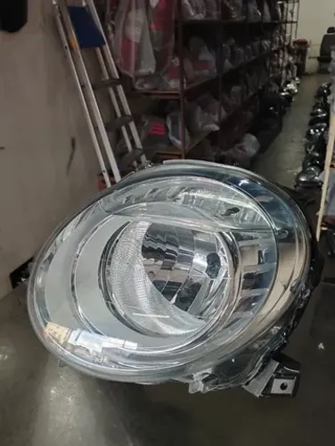 Farol Fiat 500 lado esquerdo