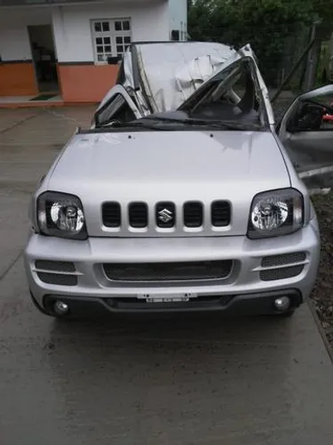 Suzuki Jimny 2012 4x4 vendido em pecas