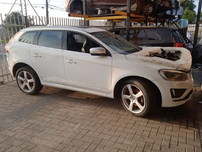 Sucata Volvo XC60 2015 Retirada de peças 