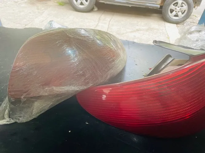 Lanterna traseira Peugeot 206 / 207