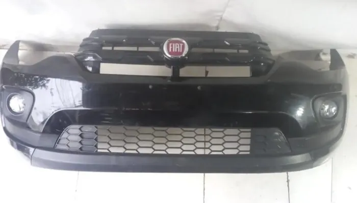 Para-choque dianteiro Fiat mobi