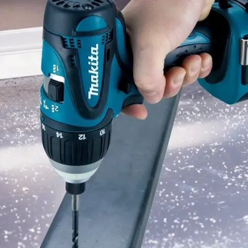 Parafusadeira De Impacto A Bat 18v Makita